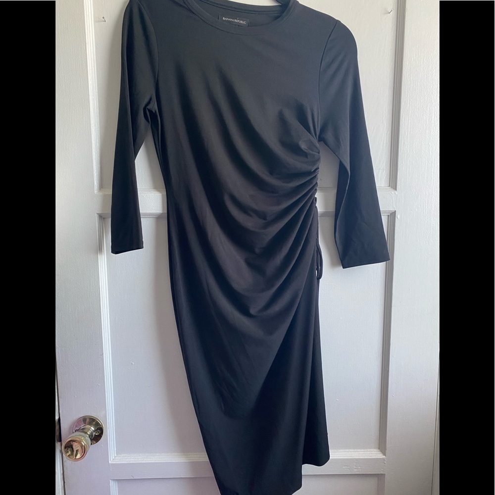 Banana Republic Rched on the side Longsleeve dress